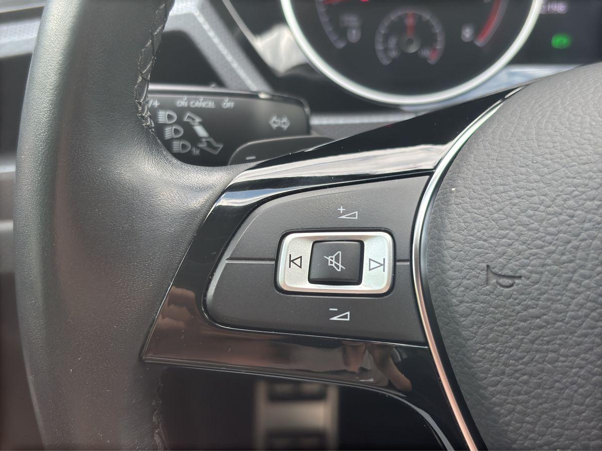 Touran Active 1.5 16V TSI DSG AHK LED NAVI