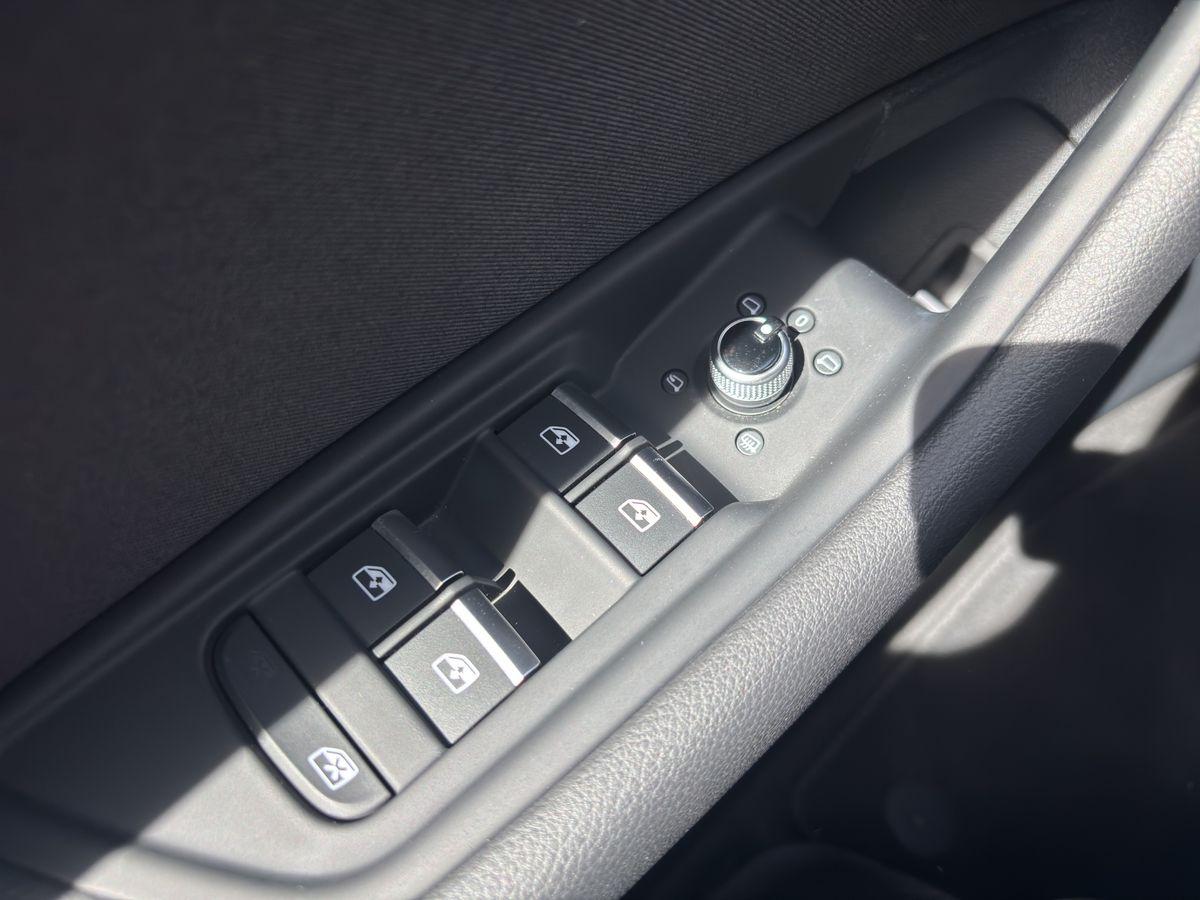 A4 Avant 2.0 TDI quattro  AHK RFK STDHZ NAVI LED GRA