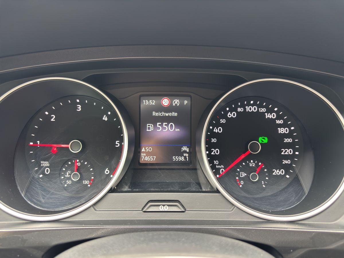 Tiguan United 2.0 TDI DSG AHK ACC PDC NAV LED