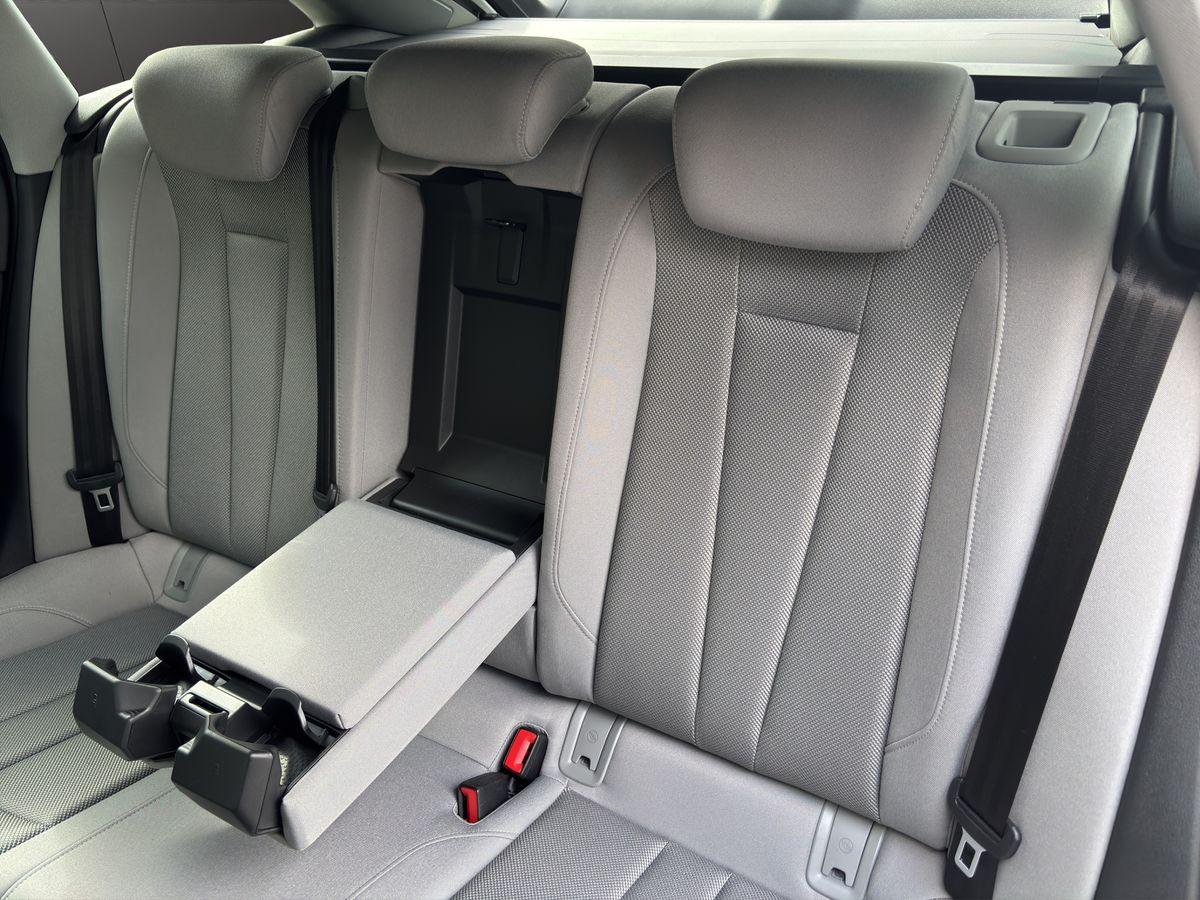 A4 Avant 2.0 TDI S-tronic RFK GRA NAVI LED