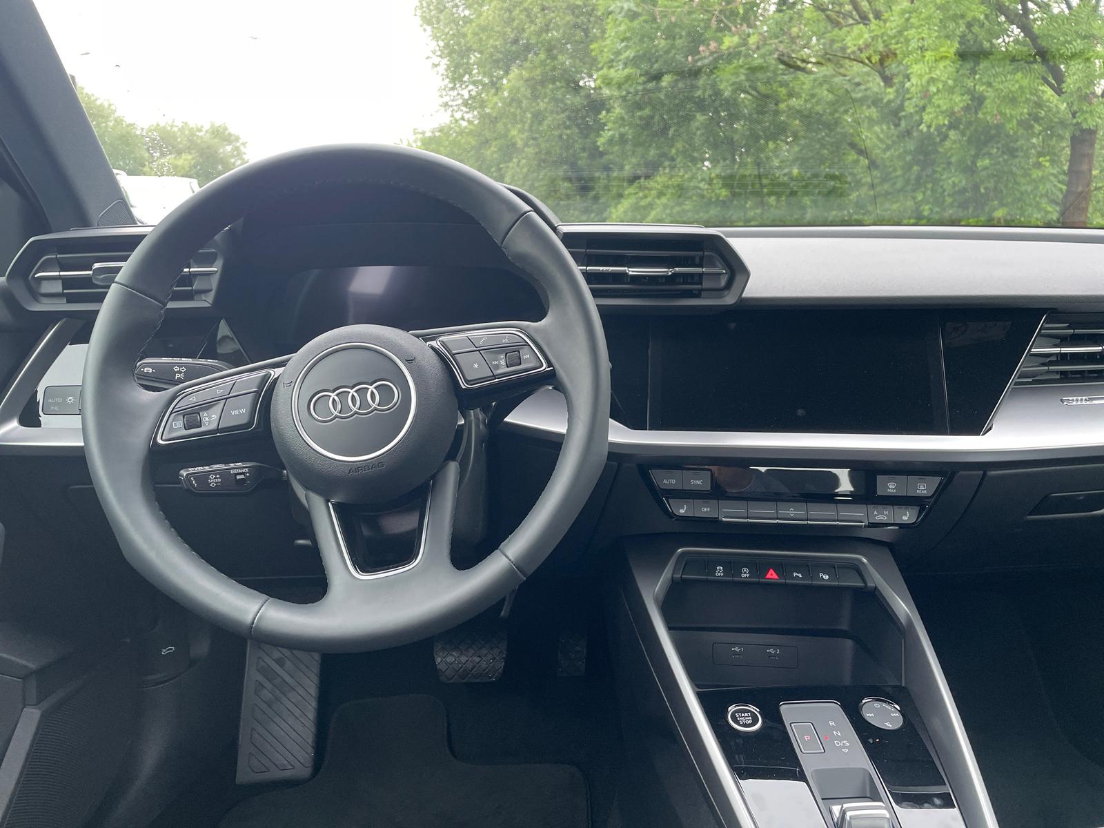 A3 35 TFSI basis 1.5 TSI  RFK SHZ NAVI GRA